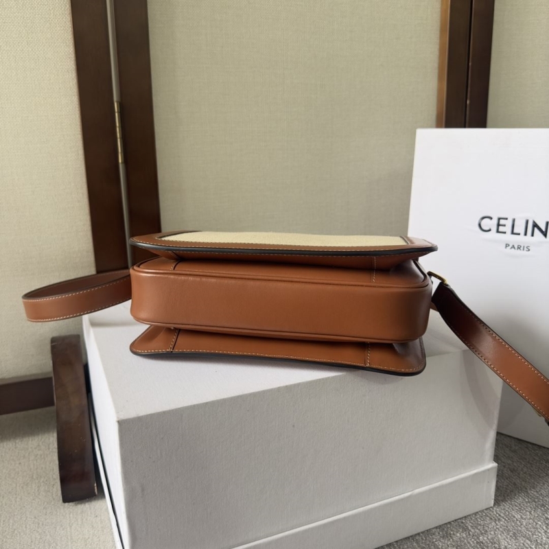 Ce1i*e triomphe bags
